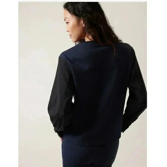 Athleta Harlow Hybrid Top, NWT, Navy with Black Sleeves, Size 1X Plus, $99 - Picture 2 of 5